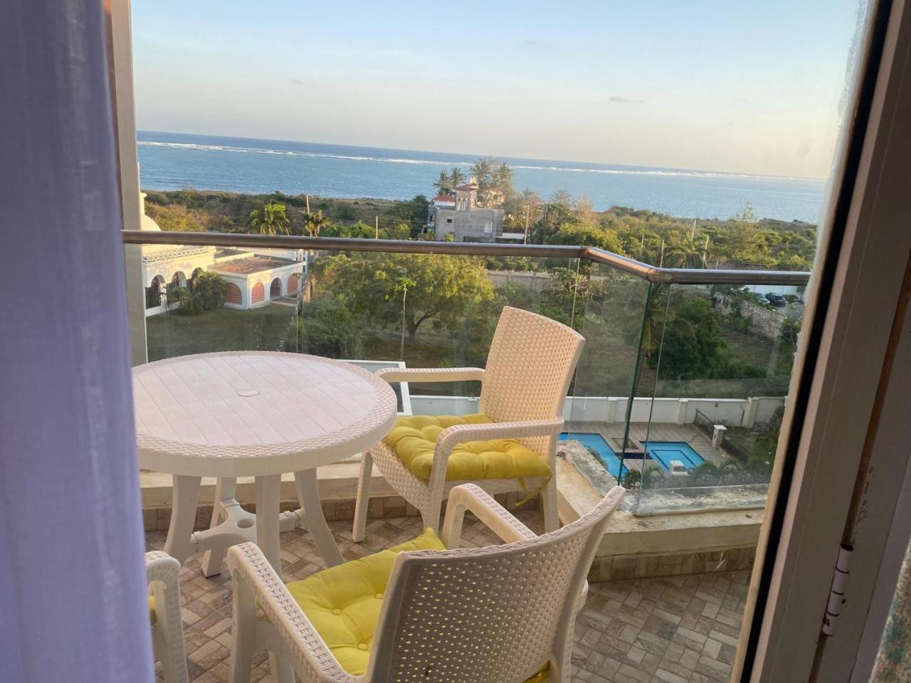 Kijanis Ocean View 3Bedrooms Mombasa Exterior photo